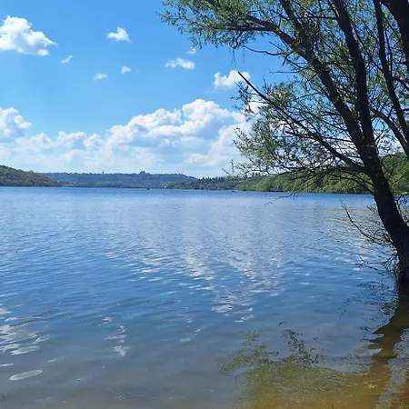 Jolie Maison Entiere 2 1 Jardin Saints-Geosmes