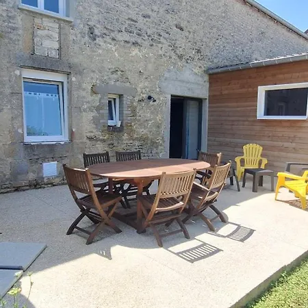 Jolie Maison Entiere 2 1 Jardin Holiday home *